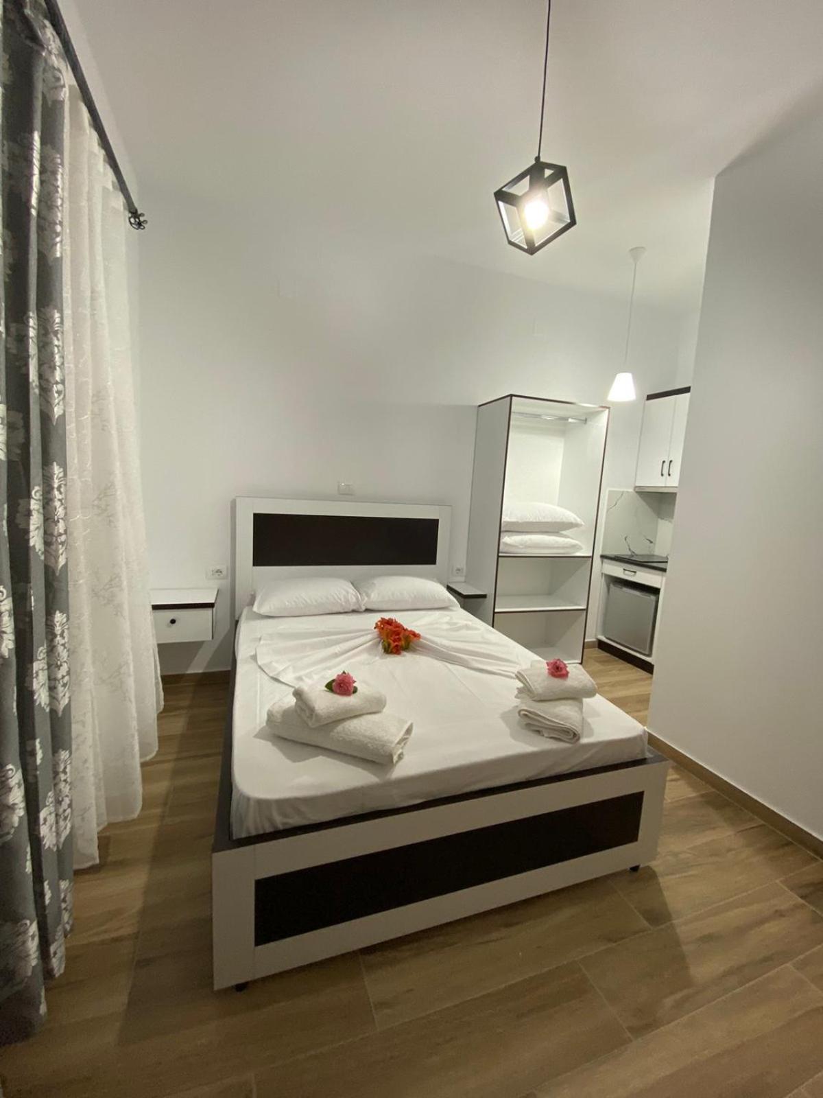 Rentrooms Geni Ksamil Exteriér fotografie